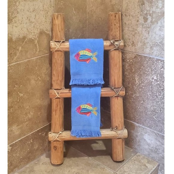 🐟 Pair of Fishy Guest Towels, NWOT 🐟 - Picture 9 of 10